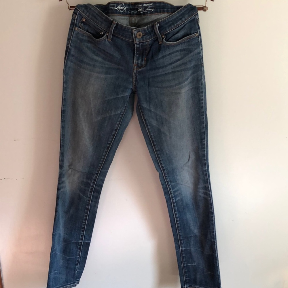 Levi’s size 26 skinny jean
